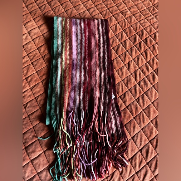 William Brunton hand knits multicolor 100% lambs wool scarf - Picture 3 of 3